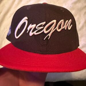 Portland blazer Oregon SnapBack new era. Brown and red hat